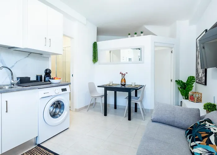 K1. Cozy Flores With Pool Apartament