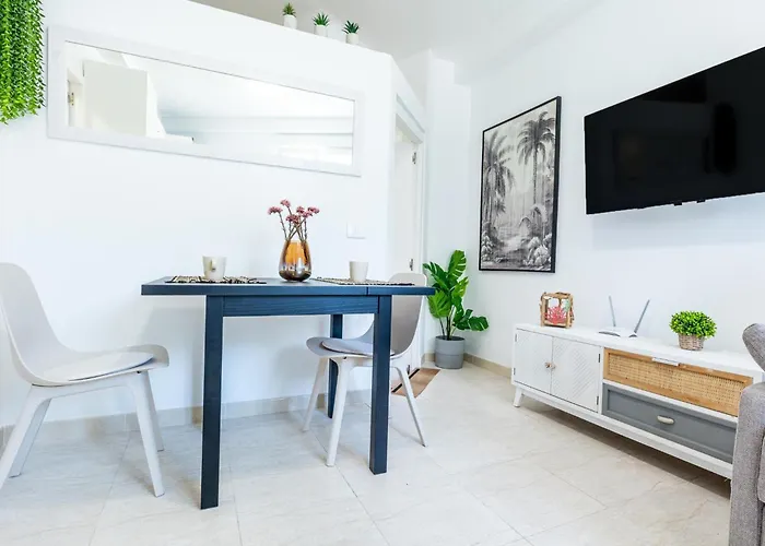 K1. Cozy Flores With Pool Apartament