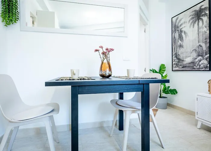 K1. Cozy Flores With Pool Apartament